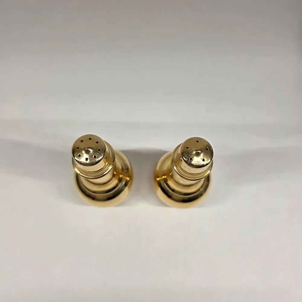 Unknown vintage gold